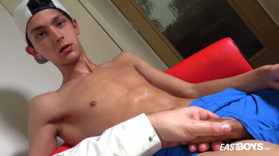 Video preview van twee homo jongens Finn en Carlos